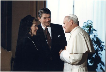 Photograph of The Reagans meeting with Pope John Paul II, The Vatican, Rome - NARA - 198529