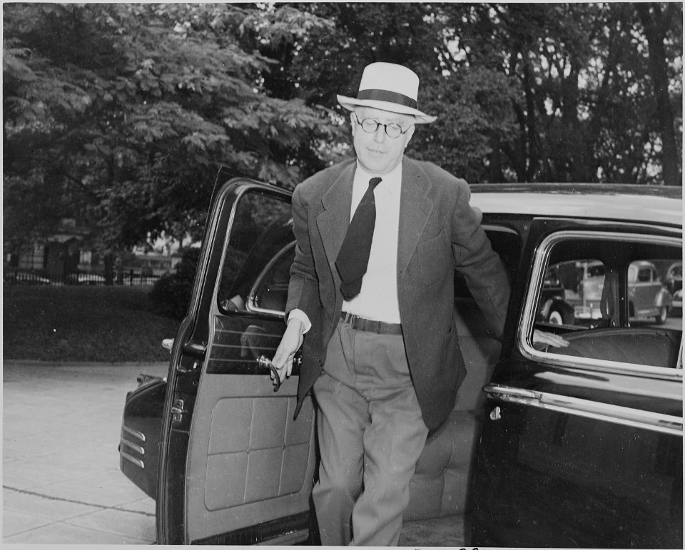 Photograph of Secretary of Labor Lewis Schwellenbach, evidently arriving at the White House for a Cabinet meeting. - NARA - 199146
