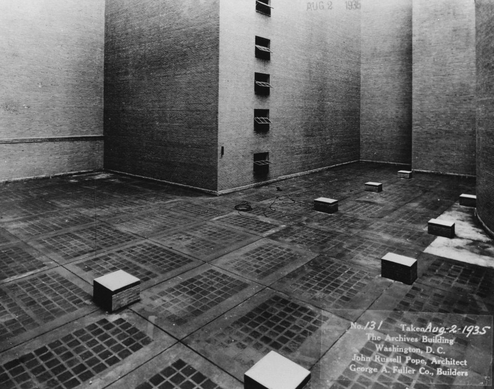 Photograph of Skylights in the Ceiling of the Inner Court of the National Archives Building (36185596406)