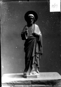 Photograph of a statue of the Sacred Heart of Jesus Christ Cuypershuis 0686 (069)