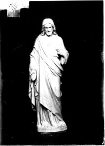 Photograph of a statue of the Sacred Heart of Jesus Christ Cuypershuis 0688b (11)