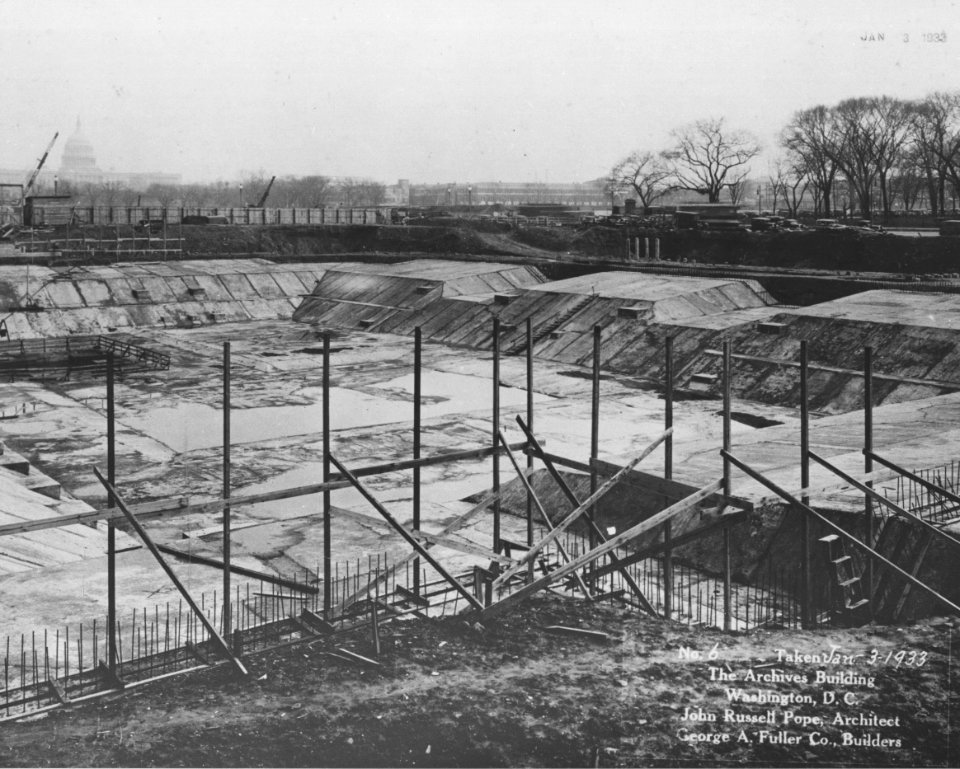 Photograph of the Construction of the Guides and Supporting Structures to Build the Walls for the National Archives Building, Washington, D.C. (35944253674)