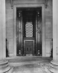 Photograph of the Exterior of the Constitution Avenue Entrance to the National Archives Building , Washington, D.C. (35834565400)