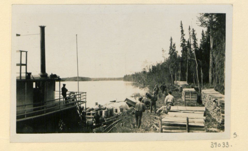 Photograph of the Imperial Oil Company's expedition to the Mackenzie River District No 5 (HS85-10-39033) original