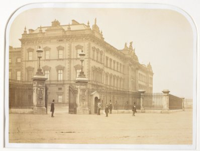 Photograph of Buckingham Palace