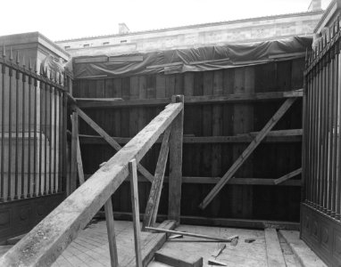 Photograph of Construction of the Extension of the National Archives Building (35261045303)