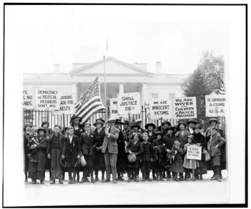 Photograph taken at the White House of the group of children who have come to Wash. to appeal to the President for the release of political prisoners LCCN93501348