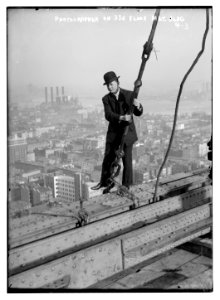 Photographer on 33rd floor Met. Bldg. LCCN2014680015