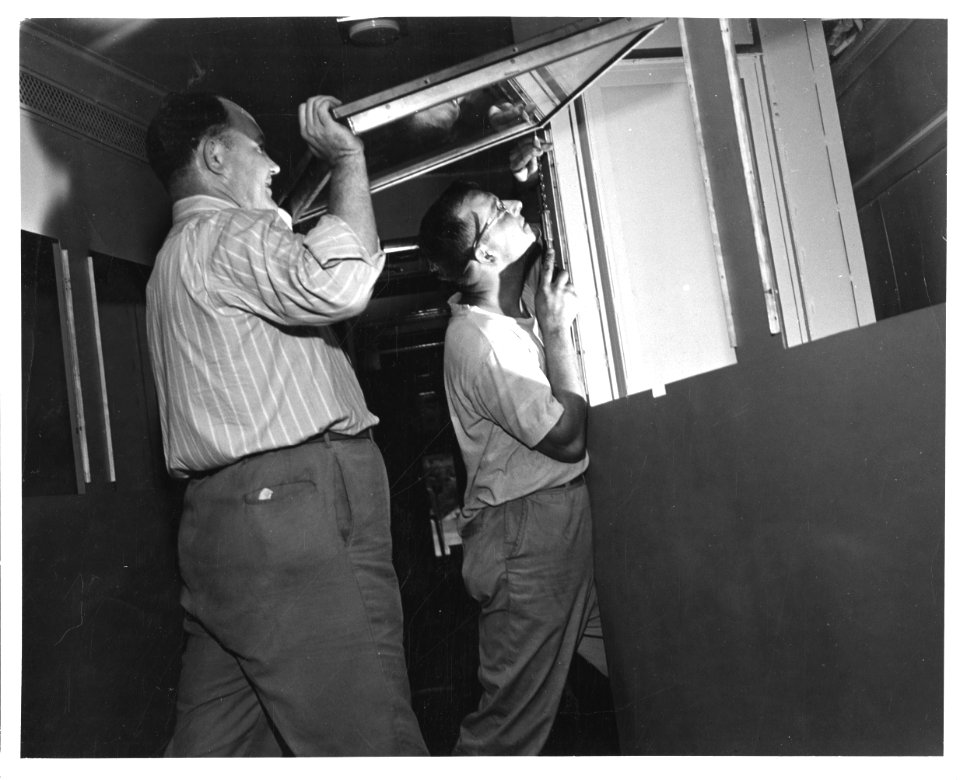 Photograph of Freedom Train Display Case Installation (18896912858)