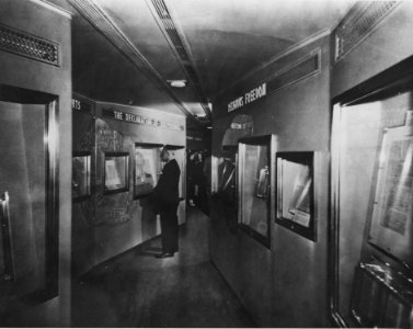 Photograph of Freedom Train Exhibit (19058368406)