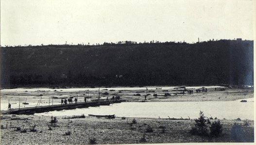 Piave-Ufer bei Villa Jakur, Kriegsbrücke. (BildID 15669715)