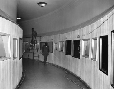 Photograph of Renovation of Circular Gallery (35878491082)