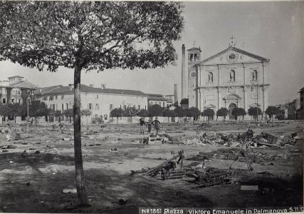 Piazza Viktore Emanuele in Palmanova 5.11.17. (BildID 15609454)