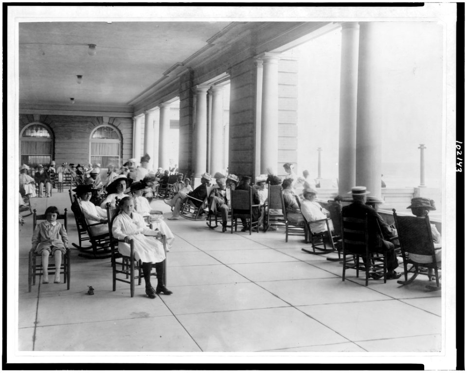 Piazza, Hotel Cape May, Cape May, New Jersey LCCN90716427