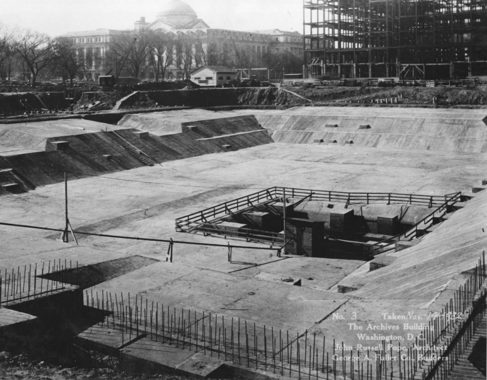 Photograph of the Construction of the Guides and Supporting Structures to Build the Walls for the National Archives Building, Washington, D.C. (35944255994)