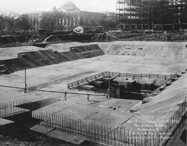 Photograph of the Construction of the Guides and Supporting Structures to Build the Walls for the National Archives Building, Washington, D.C. (35944255994)