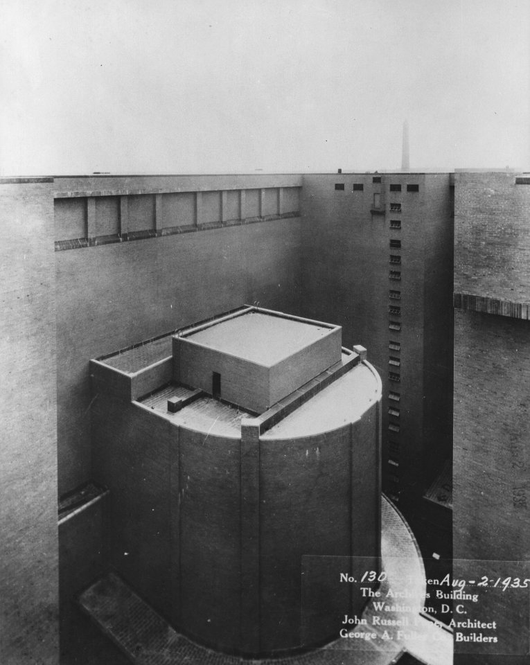 Photograph of the Exterior of the Rotunda from the Inner Court of the National Archives Building (35393901054)