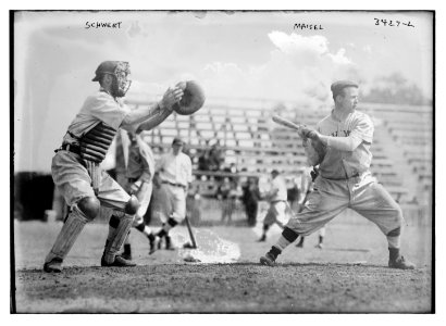 Pi Schwert, catcher and Fritz Maisel, hitter, New York AL (baseball) LCCN2014698691