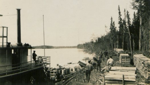 Photograph of the Imperial Oil Company's expedition to the Mackenzie River District No 5 (HS85-10-39033)
