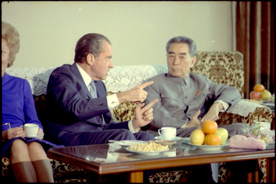 Photograph of President Richard Nixon and Premier Chou En-lai - NARA - 194409