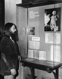 Photograph of Visitor Looking at The Creation of an American Army Exhibit (34951783593)