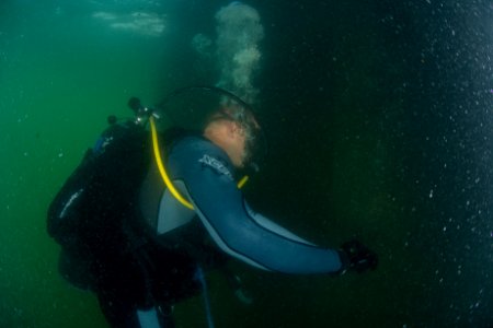 Pier search 141215-N-BJ254-029