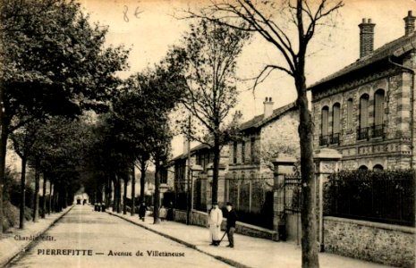 Pierrefitte.Avenue de Villetaneuse.Avenue Gabriel-Péri.Maisons