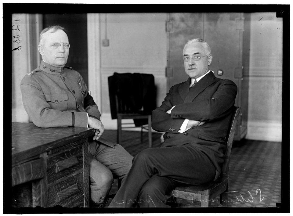 PIERCE, PALMER EDDY, COLONEL, U.S.A.; DIRECTOR OF PURCHASES. LEFT, WITH EDWARD R. STETTINIUS LCCN2016868883