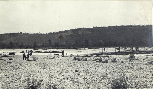 Piave-Ufer bei Villa Jakur, Kriegsbrücke. (BildID 15669708)