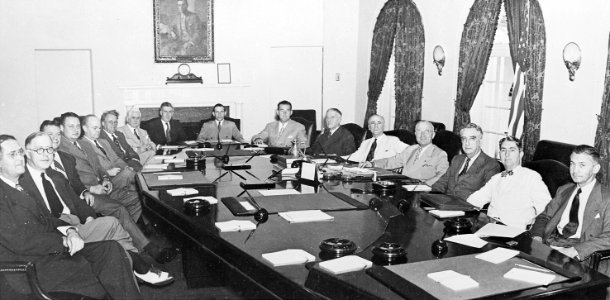 Photograph of Truman Cabinet meeting at the White House - NARA - 199145 photo