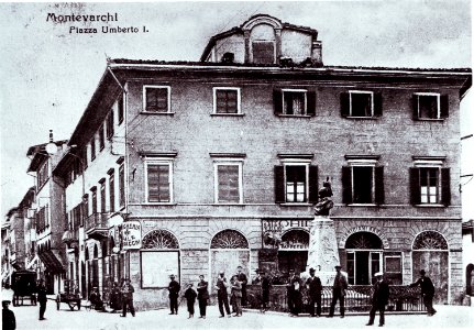 PiazzaumbertoImontevarchi