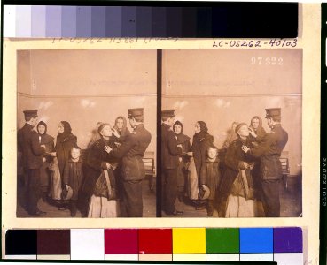 Physical examination of female immigrants at Ellis Island, New York City LCCN95506353 photo