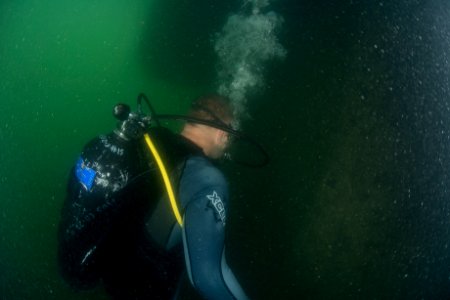 Pier search 141215-N-BJ254-030