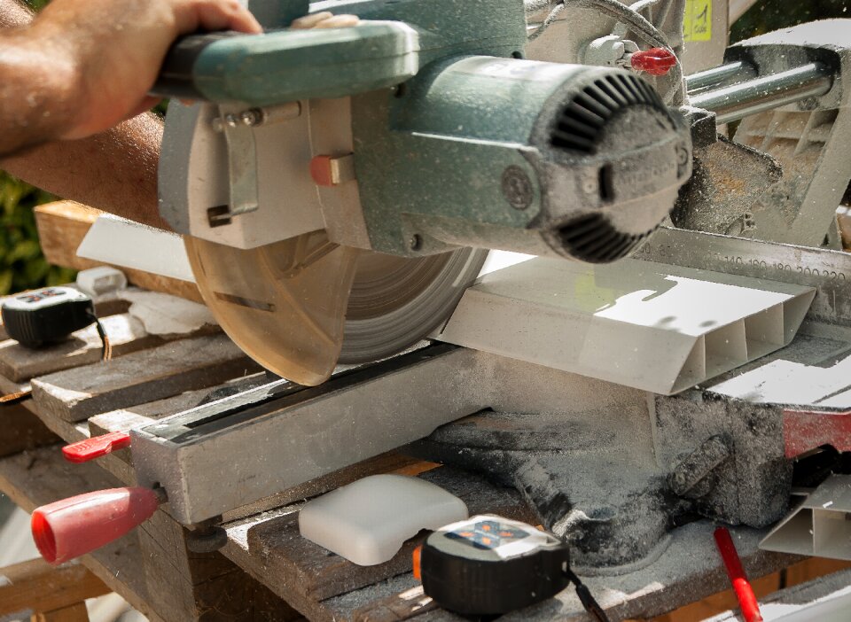 Circular saw cut artisan