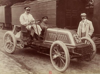 Pierre de Caters sur Mors Z au circuit des Ardennes 1902