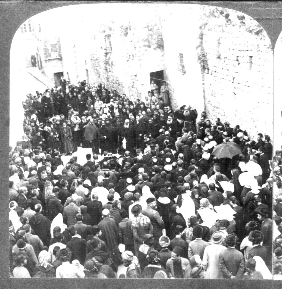 Pilgrims on the via Dolorosa (Route of the Cross), Jerusalem around 1880 (3)