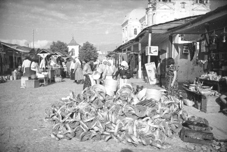 Pinsk, Stary Rynak, Kaplica-Katedra. Пінск, Стары Рынак, Капліца-Катэдра (H. Poddębski, 1936) (3)