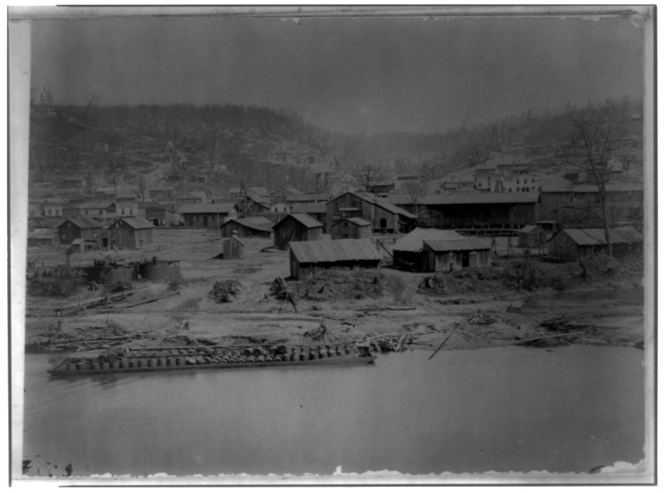 Pioneer, Pa., 186-. Oil barge in Oil Creek in foregrd. LCCN2002718639