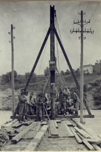 Pioniere beim Pilotieren. (BildID 15673388)
