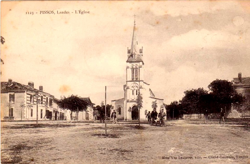 Pissos (Landes) - église 1