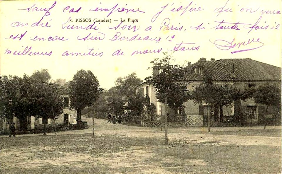 Pissos (Landes) - La Place 1
