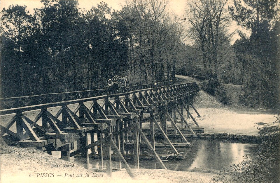 Pissos (Landes) - Pont sur la Leyre 4