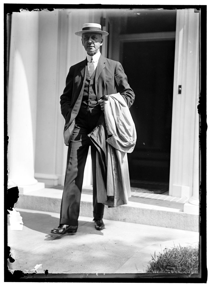 PITNEY, MAHLON H. ASSOCIATE JUSTICE, U.S. SUPREME COURT, 1912-1922 LCCN2016864698