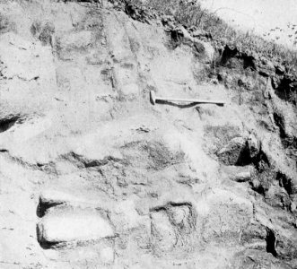 PSM V54 D478 Detailed view of weathered rocks