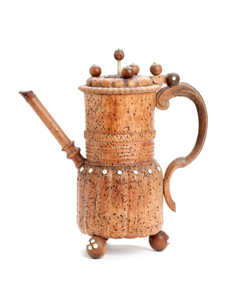 Pipkanna av svarvad masurbjörk, 1600-tal - Skoklosters slott - 106187