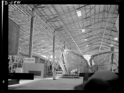 PT boat production Higgins 1942