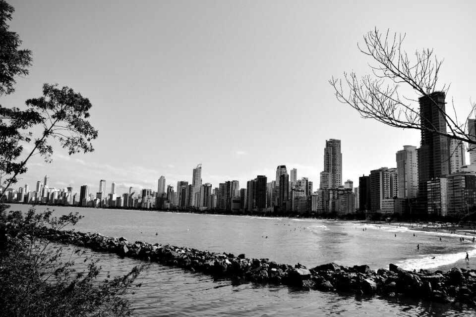 City architecture horizon line