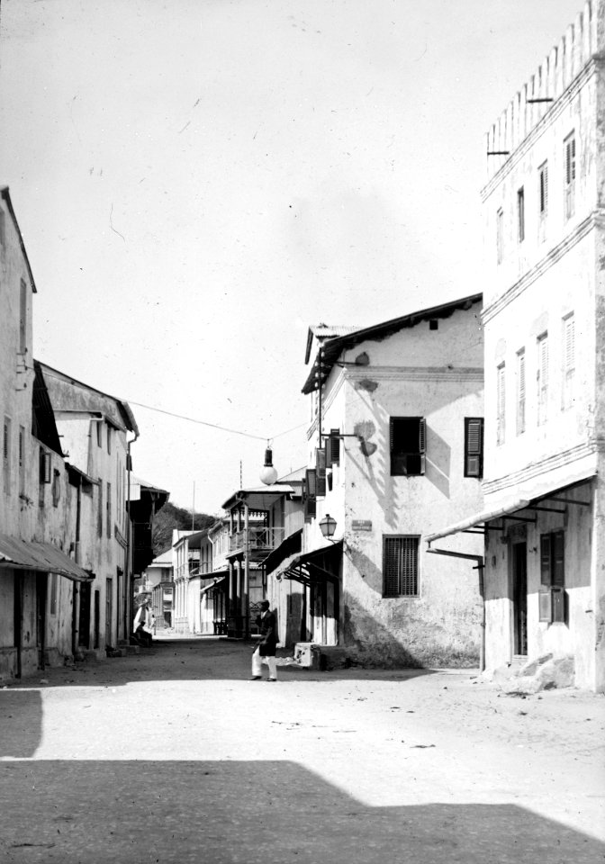 Pue de Rova, en gammal gata i Majunga. Majunga. Madagaskar - SMVK - 021709