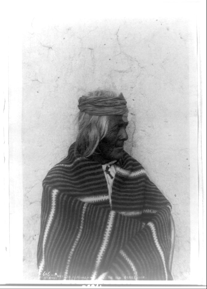 Pueblo of Acoma, New Mexico. The old governor LCCN2002707768