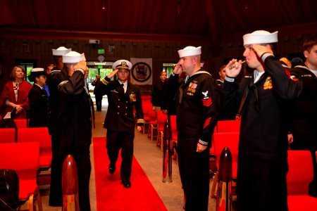 Puget Sound Transient Personnel Unit Welcomes New Commanding Officer 161122-N-EC099-056